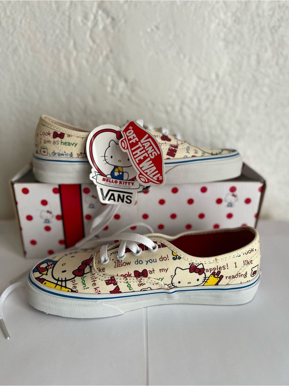 Hello Kitty x Vans 40th Anniversary Special Edition/ 2014 - Picture 7 of 16